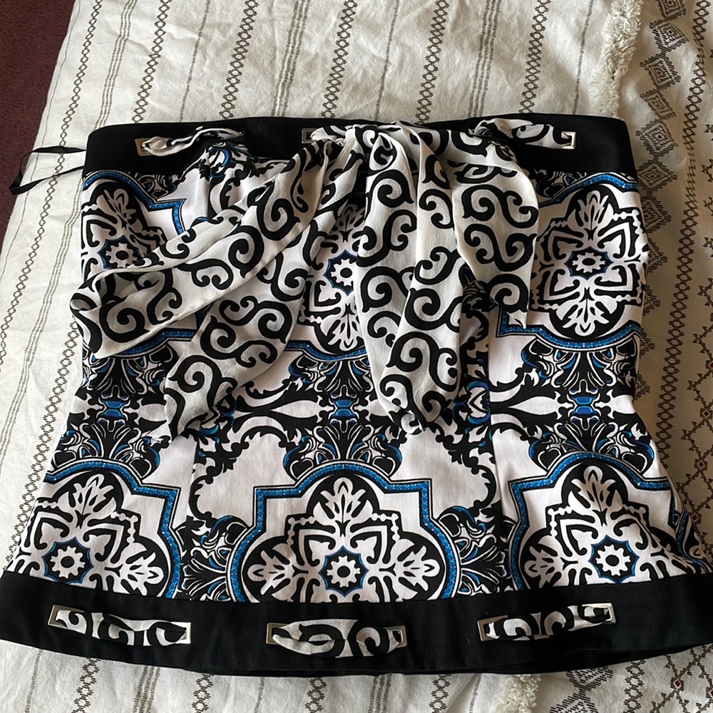 White House Black Market Tube Top - Sz 4